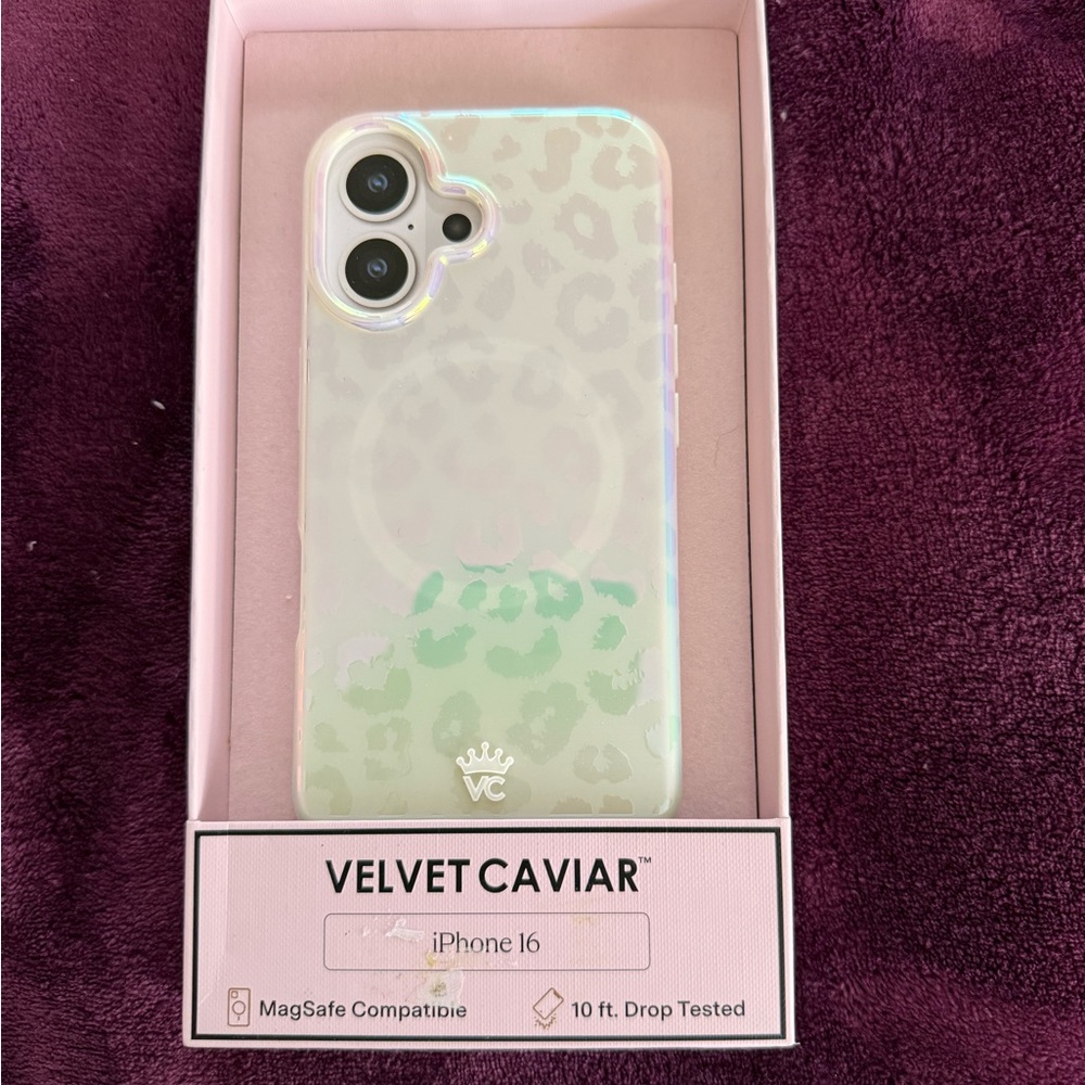 Velvet Caviar iPhone 16 Case - Iridescent Green Leopard